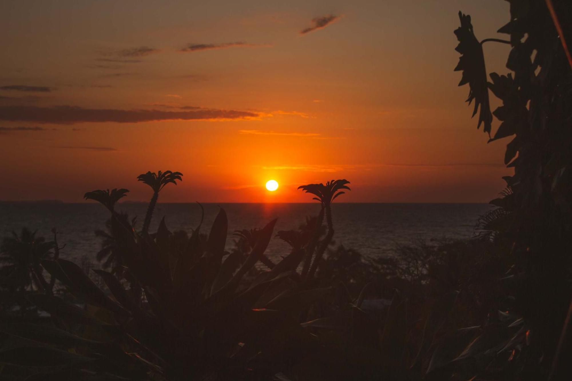 Coucher De Soleil Ambatoloaka  Zewnętrze zdjęcie